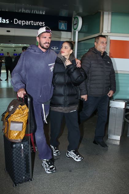 Rodrigo De Paul y Tini Stoessel ya no ocultan su amor