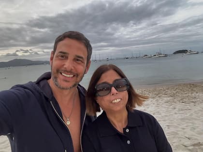 Rodrigo Lussich y Adrián Pallares confirmaron al aire el diagnóstico de neumonía bilateral que afecta a la productora