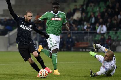 Rodrigo Palacio fue titular