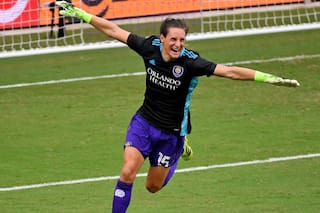 Final insólito: VAR, roja y un defensor argentino héroe como arquero en la MLS