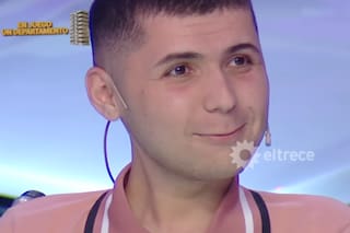 Tiene 19 años, ganó Los 8 escalones y sorprendió a Guido Kaczka con su trayectoria universitaria