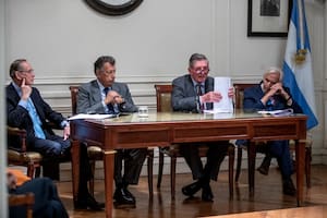 Homenaje por el centenario del excanciller Carlos Muñiz en la Academia Nacional de Ciencias Morales y Políticas