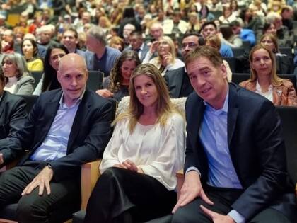 Rodríguez Larreta, Hotton y Santilli durante la celebración por los 40 años de Aciera en el CCK