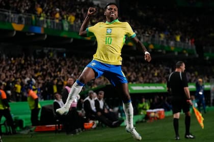 Rodrygo marcó el gol del triunfo de la selección de Brasil sobre Ecuador en la séptima fecha