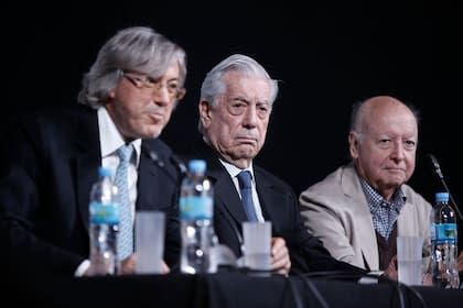 Roemmers, Vargas Llosa y Edwards, en 2017
