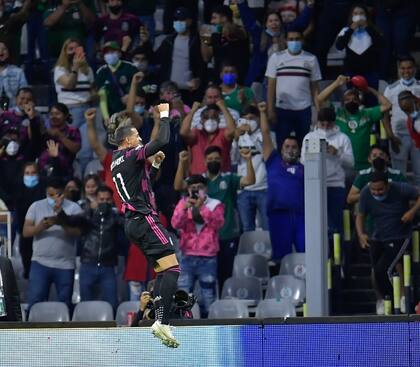 Rogelio Funes Mori, quien registra 5 goles con México, es uno de los jugadores con desempeño más cuestionado por la afición durante la gestión de Martino