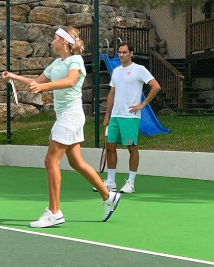 Roger Federer, en modo entrenador con su esposa Mirka Vavrinec
Foto: INSTAGRAM / @rogerfederer