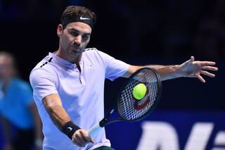 Federer derrotó a Kohlschreiber y quedó a un éxito de volver a ser el N° 1