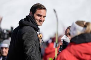 Roger Federer fue a ver el Mundial de esquí y dio una fecha para su posible regreso