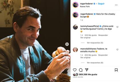 Roger Federer no pudo irse de Nueva York sin comer una hamburguesa