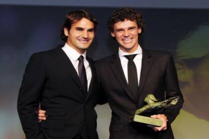 Roger Federer y Guga Kuerten participaron de una videollamada, con fines solidarios