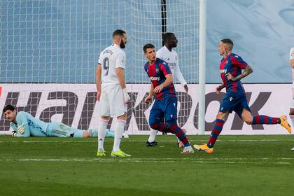 Roger Martí marcó el 2-1 para Levante; fue el festejo que selló el triunfo sobre Real Madrid.