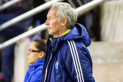 Roggero podría dejar las Leonas