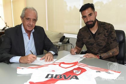 Rojas llegó en 2012 por 2,5 millones, se fue libre en 2015, regresó también libre en 2017 y rescindió en 2018