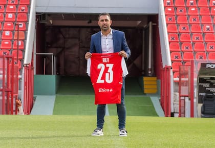 Rolfi Montenegro dejó Independiente