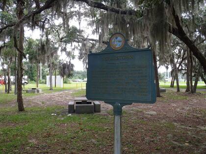 Rollestown Marker and wayside park.