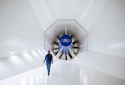 Rolling Road Wind Tunnel, el túnel de viento de Ford en Michigan