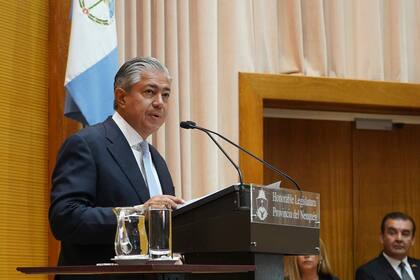 Rolo Figueroa en la Apertura de Sesiones Legislativas de la provincia de Neuquén