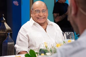 Roly Serrano visitó la mesa de Mirtha Legrand a dos semanas de haber recibido el ata (Foto: Instagram/@rolyserrano)