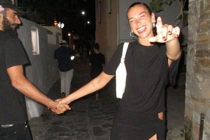 Romain Gavras y Dua Lipa disfrutaron de sus primeras vacaciones juntos (Foto Instagram @dualipa)