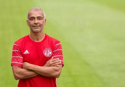 Romario marcó casi 700 goles en su carrera