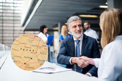 Romero and Partners en Houston ofrece salarios semanales que pueden alcanzar los US$2500 para asesores de seguros.