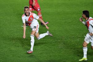 River recuperó la memoria, le ganó a Argentinos y vuelve a soñar en la Copa