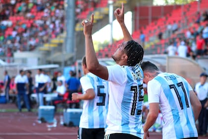 Romero le dio el triunfo a Argentina