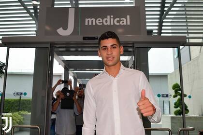 Romero se hizo una revisión médica en Juventus, que lo cedió a Atalanta.