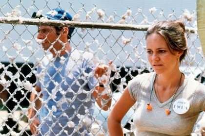 Ron Leibman y Sally Field en Norma Rae