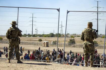 Ron DeSantis ha promovido fuertes medidas contra la inmigración ilegal en Florida