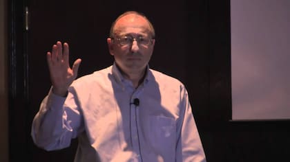 Ron Peri es un pastor de Orlando y director ejecutivo de un grupo de ministerio cristiano llamado The Gathering