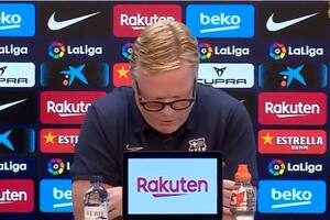 Ronald Koeman y una conferencia de prensa difícil en Barcelona