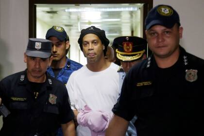 Ronaldinho participaría de un torneo de futsal en la cárcel en Paraguay