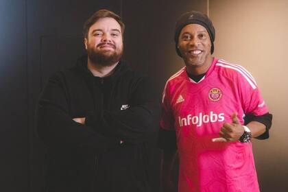 Ronaldinho se suma al equipo de la King's League de Ibai Llanos
