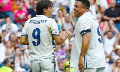 Ronaldo, con Morientes
