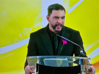 Ronen Suarc condujo el Martín Fierro Latino 2025