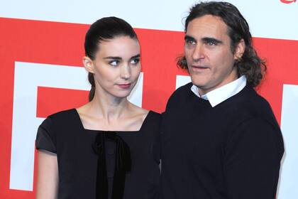 Rooney Mara y Joaquin Phoenix, recelosos de su intimida