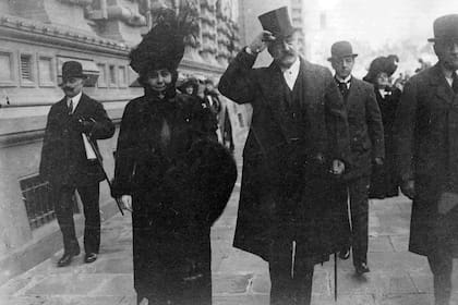 Roque Sáenz Peña y su esposa, en 1911