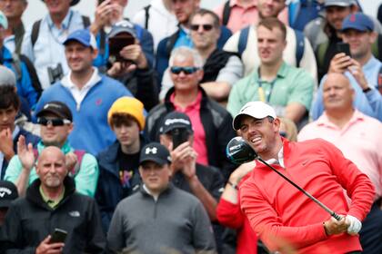 Rory McIlroy dijo "estar harto" con el tema de la liga paralela y que cree que sólo les interesa a los jugadores que están llegando al final de su carrera