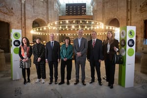 El premio del millón de euros: cómo un certamen literario se convierte en una bomba