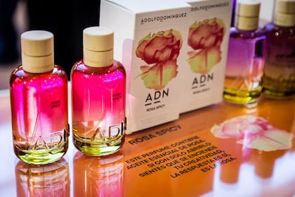 Rosa Spicy, por Adolfo Domínguez.