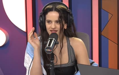 Rosalía visitó el estudio de LUZU TV