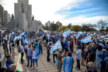Manifestantes del #12-O en Rosario