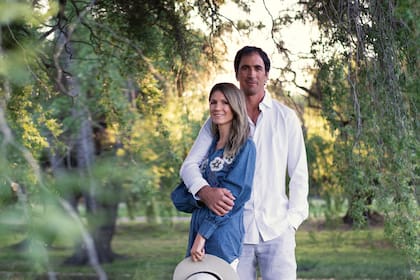 Rosario y Alejandro Novillo Astrada se casaron en diciembre de 2016. “La que hizo todo para conquistar a mi marido fui yo”, dice entre risas.