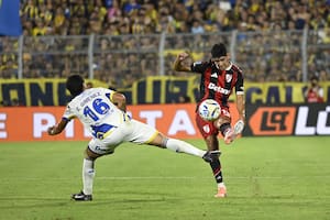 No vale nada: luego de la revisión en el VAR, el gol de River ante Central fue anulado por posición adelantada