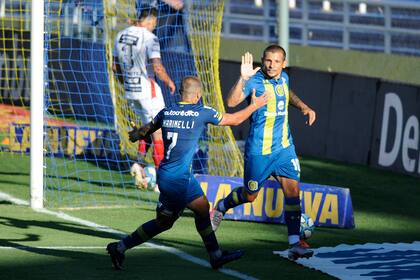 Rosario Central le ganó 4 a 0 a Patronato.