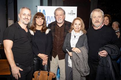 Rosario Lufrano, Arturo Puig, Selva Alemán y Jorge Marrale fueron algunos de los invitados especiales de la función especial de La lluvia seguirá cayendo