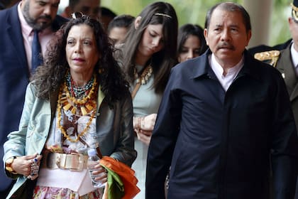 La vicepresidenta Rosario Murillo junto al mandatario Daniel Ortega