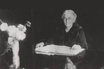 Rosario Vera Peñaloza, la "maestra de la patria" que educó desde su Rioja natal hacia todo el país